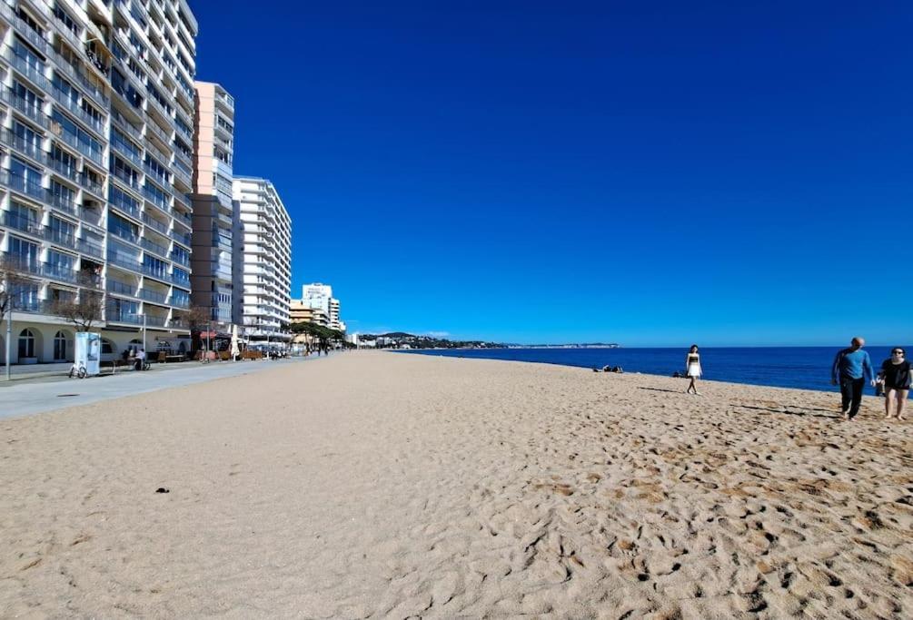 Apartamento A 50 Metros De La Playa. Платжа-д'Ару Екстер'єр фото
